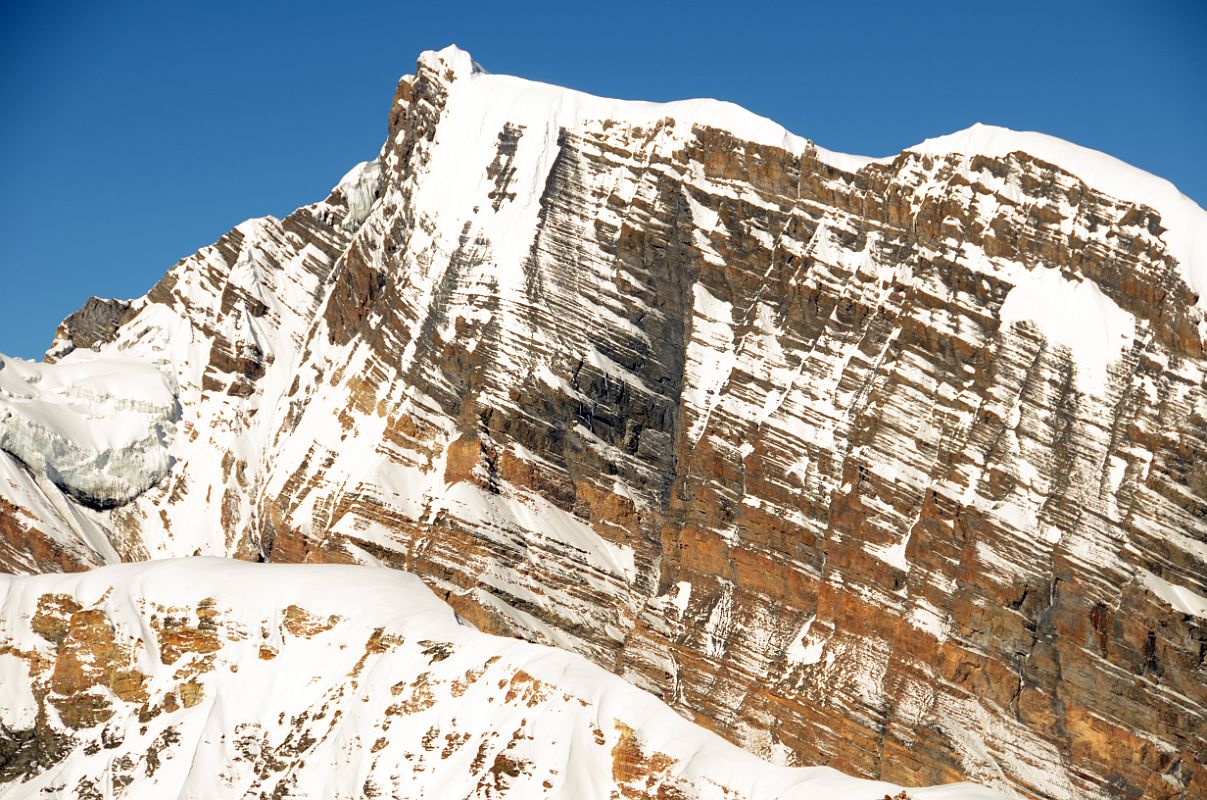 15 Chulu Central Close Up From Chulu Far East Summit Panorama 